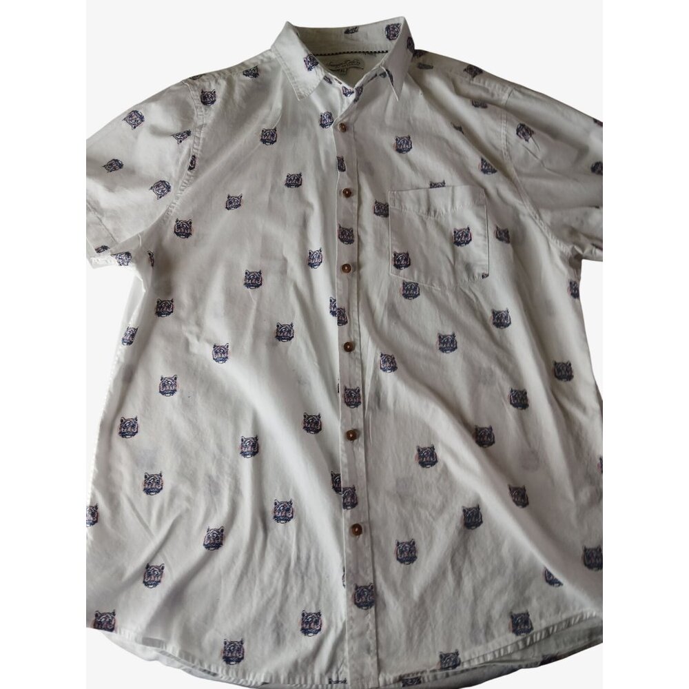 Sovereign Code White Short Sleeve Tiger Print Button Up Shirt Size XL Pink Blue